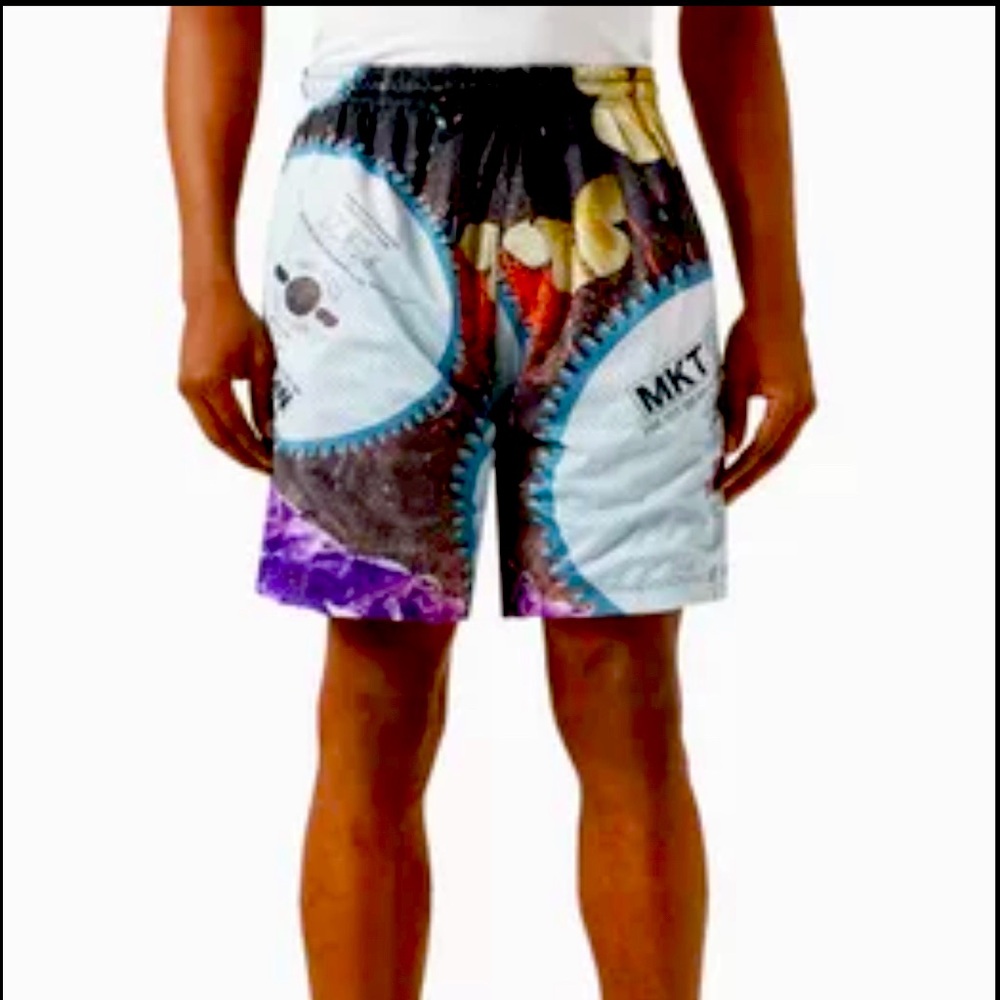 SOLD OUT NWT CHINATOWN MARKET SIZE M